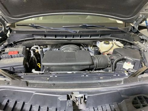 Used 2023 GMC Yukon SLE w/ Gmc Pro Safety Plus Package AWD/4WD image 16