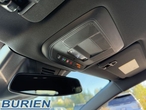 New 2026 Chevrolet Equinox EV LT image 17