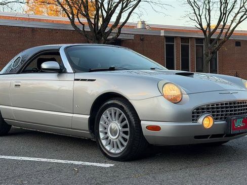 Used 2004 Ford Thunderbird image 4