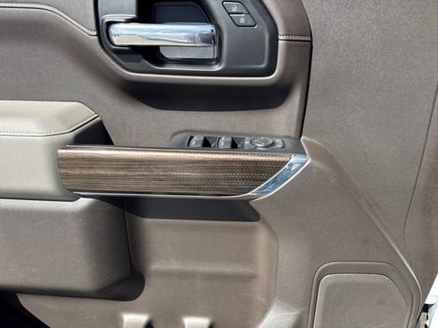 Used 2020 Chevrolet Silverado 1500 LT w/ Texas Edition image 22