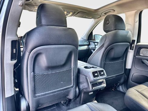 Used 2024 Mercedes-Benz GLS 450 4MATIC image 19