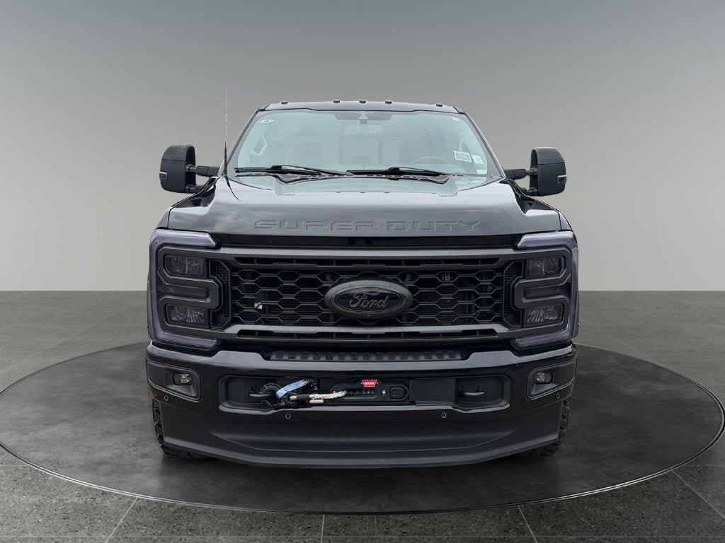 Used 2023 Ford F350 Lariat w/ Lariat Ultimate Package AWD/4WD image 2