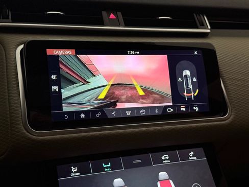 Used 2020 Land Rover Range Rover Velar R-Dynamic S AWD/4WD image 34