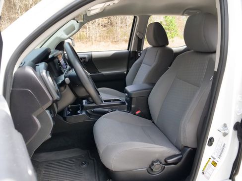 Used 2023 Toyota Tacoma SR AWD/4WD image 3