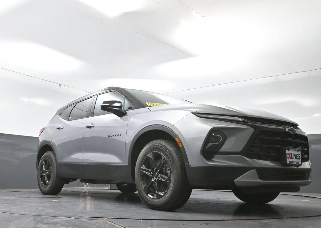 New 2026 Chevrolet Blazer LT w/ Midnight/Sport Edition AWD/4WD image 46
