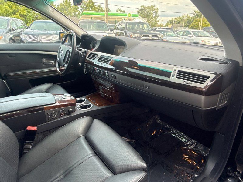 Used 2004 BMW 760Li RWD image 18