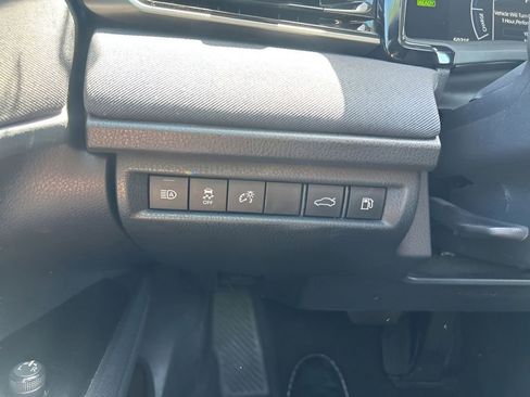 Used 2025 Toyota Camry LE FWD image 22