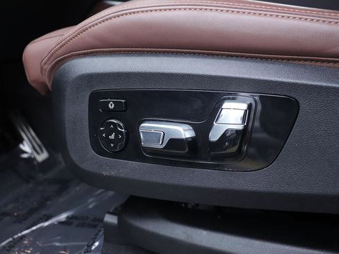 Used 2024 BMW X5 M60i image 29