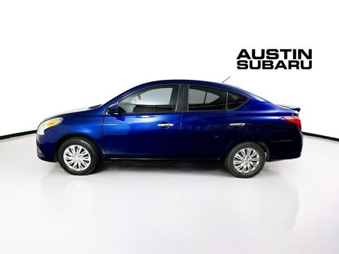 Used 2018 Nissan Versa SV FWD image 4