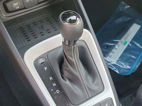 New 2025 Hyundai Venue Limited image 25