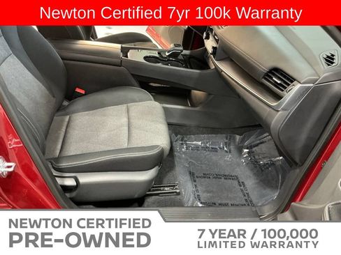 Used 2026 Nissan Rogue SV FWD image 13
