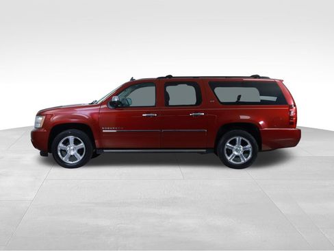 Used 2011 Chevrolet Suburban LTZ AWD/4WD image 8