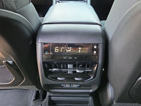 Used 2024 Jeep Grand Cherokee L Laredo AWD/4WD image 13