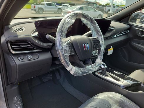 New 2026 Buick Envista Sport Touring w/ Convenience I Package FWD image 17
