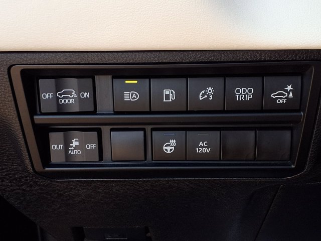 Used 2024 Toyota Sequoia Capstone AWD/4WD image 16