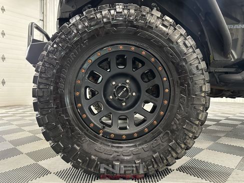 Used 2016 Jeep Wrangler Unlimited Sahara AWD/4WD image 12