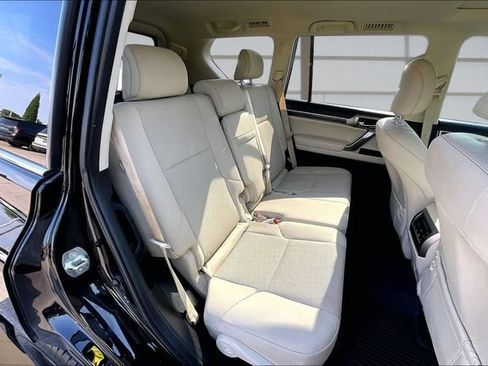 Used 2022 Lexus GX 460 Premium w/ Premium Package AWD/4WD image 26
