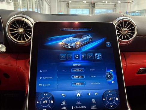 Used 2022 Mercedes-Benz SL 63 AMG 4MATIC image 15