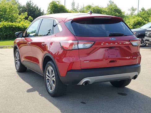 Certified 2022 Ford Escape SEL AWD/4WD image 3