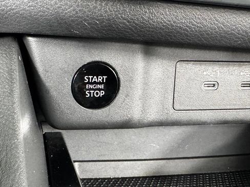 Certified 2026 Nissan Rogue SV AWD/4WD image 24