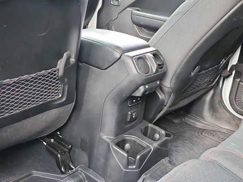 Used 2024 Jeep Wrangler Unlimited Rubicon w/ XTREMEE 35" Tire Package AWD/4WD image 21