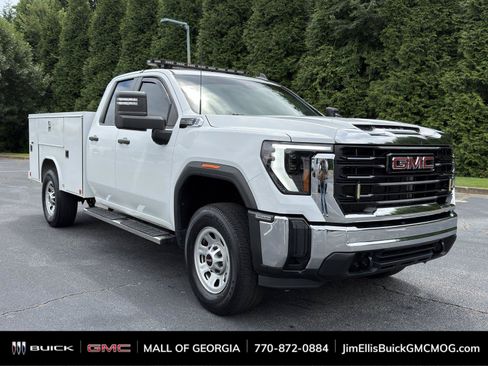 Used 2024 GMC Sierra 3500 Pro w/ Convenience Package AWD/4WD image 1