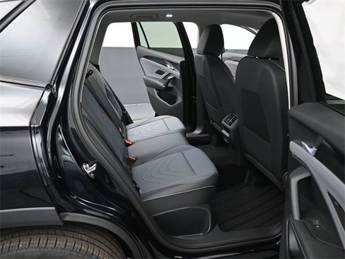 New 2026 Volkswagen Tiguan SE image 13