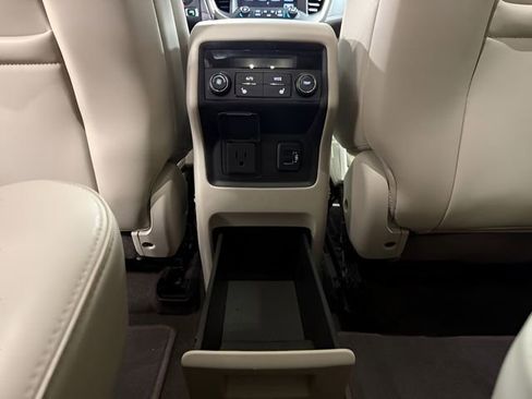 Used 2018 GMC Acadia Denali w/ Technology Package image 35