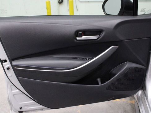 Used 2021 Toyota Corolla SE image 15