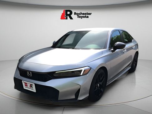 Used 2025 Honda Civic Sport image 3