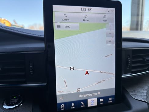 Used 2020 Ford Explorer Platinum w/ Premium Technology Package image 30