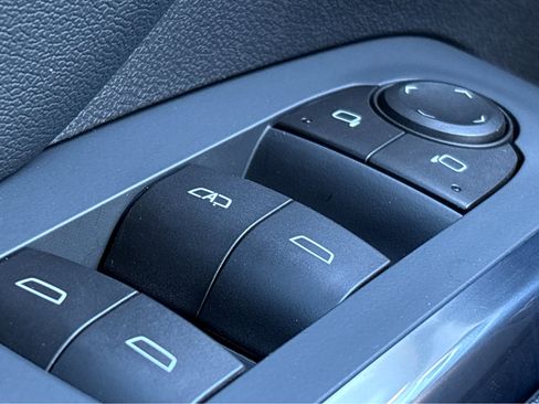New 2026 Chevrolet Traverse LT w/ Driver Confidence Package FWD image 16