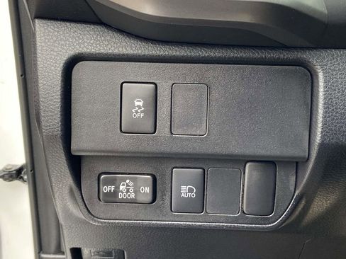 Used 2023 Toyota Tacoma SR5 w/ Technology Package image 26