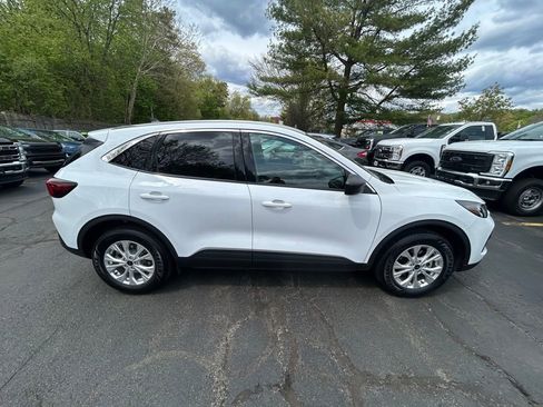 Used 2024 Ford Escape Active AWD/4WD image 10