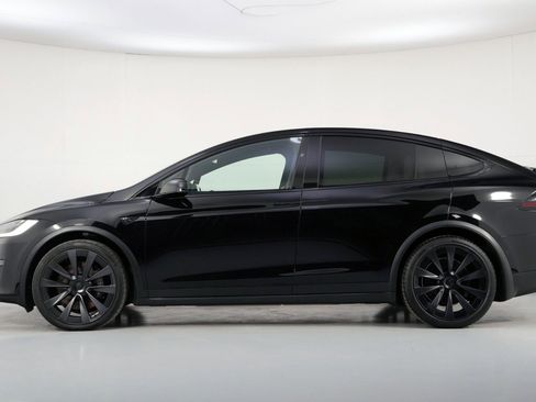 Used 2022 Tesla Model X Plaid image 9