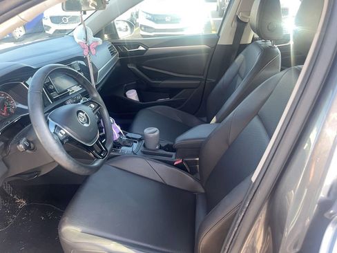 Used 2020 Volkswagen Jetta SE FWD image 8
