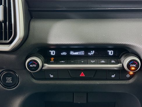 Used 2025 MAZDA CX-50 AWD 2.5 S w/ Premium Package image 23