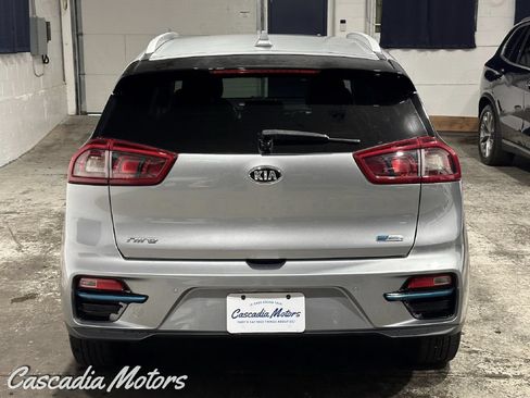 Used 2019 Kia Niro EX Premium w/ Cold Weather Package 1.0 FWD image 7