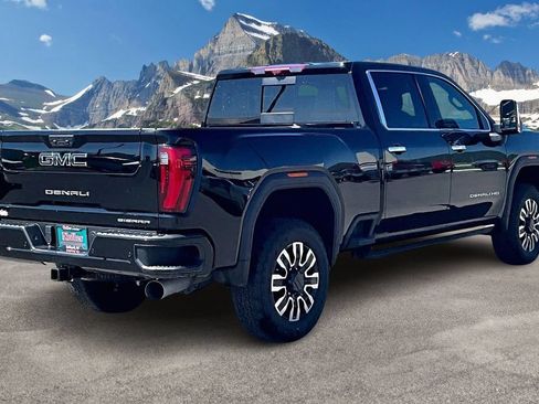 Used 2024 GMC Sierra 3500 Denali Ultimate AWD/4WD image 2