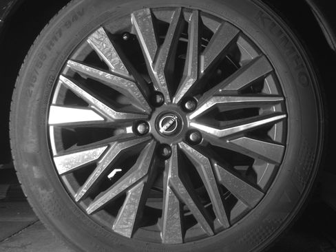 Used 2025 Nissan Altima 2.5 SV FWD image 15