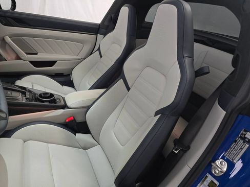 Certified 2026 Porsche 911 Targa 4 GTS AWD/4WD image 5