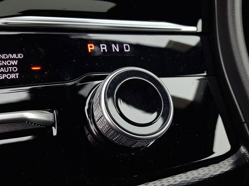 New 2026 Jeep Grand Cherokee 4WD image 12