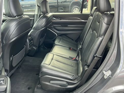 Used 2021 Jeep Grand Cherokee L Limited image 12