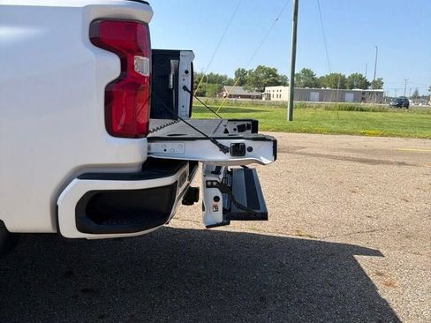 Used 2024 Chevrolet Silverado 3500 High Country w/ High Country Premium Package AWD/4WD image 26