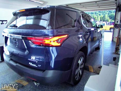 Used 2023 Chevrolet Traverse LT w/ LT Premium Package AWD/4WD image 6