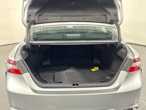 Used 2023 Toyota Camry SE w/ Cold Weather Package image 29