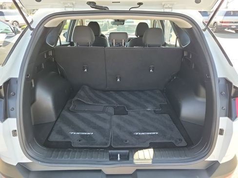 Certified 2024 Hyundai Tucson SE FWD image 21