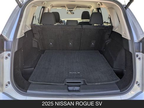 Used 2025 Nissan Rogue SV FWD image 20