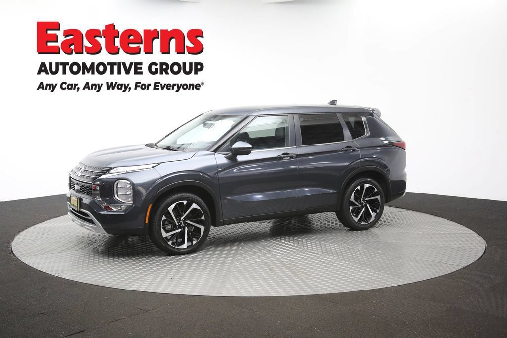 Used 2024 Mitsubishi Outlander SE AWD/4WD image 61