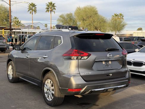 Used 2019 Nissan Rogue SV image 5